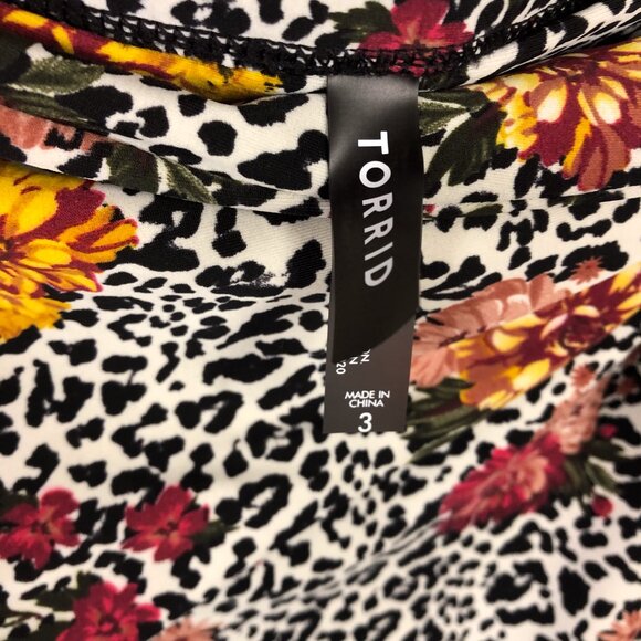 Torrid Floral Leopard Print Bottoms Size 3X - Picture 4 of 4